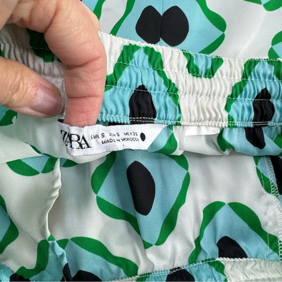 Zara IG Favorite Satin Style Pull on pants - Picture 7 of 7